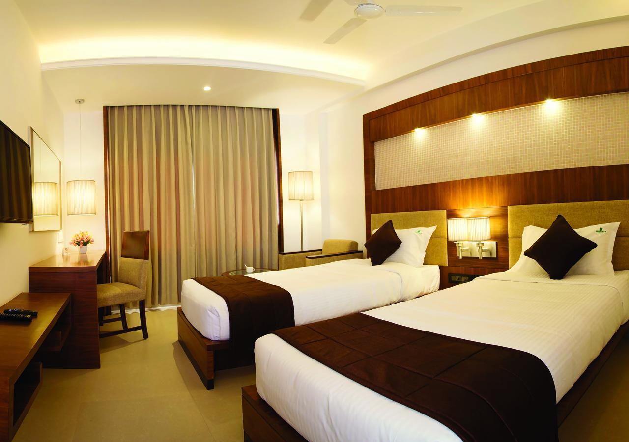 Urvashi Residency Hotell Chennai Exteriör bild
